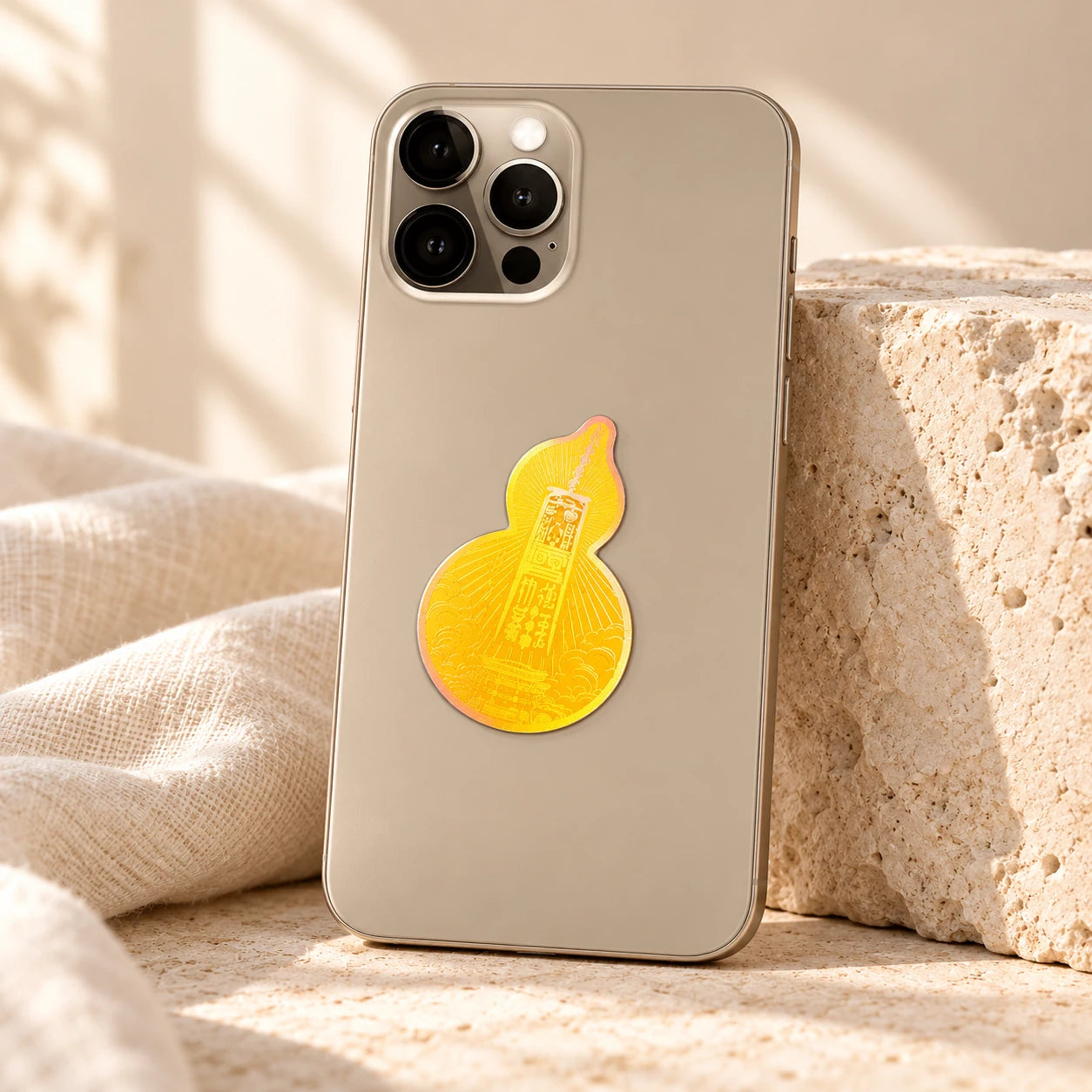 Wudang Wenchang gourd motif shown on the back of a plain smartphone as an accessory styling example