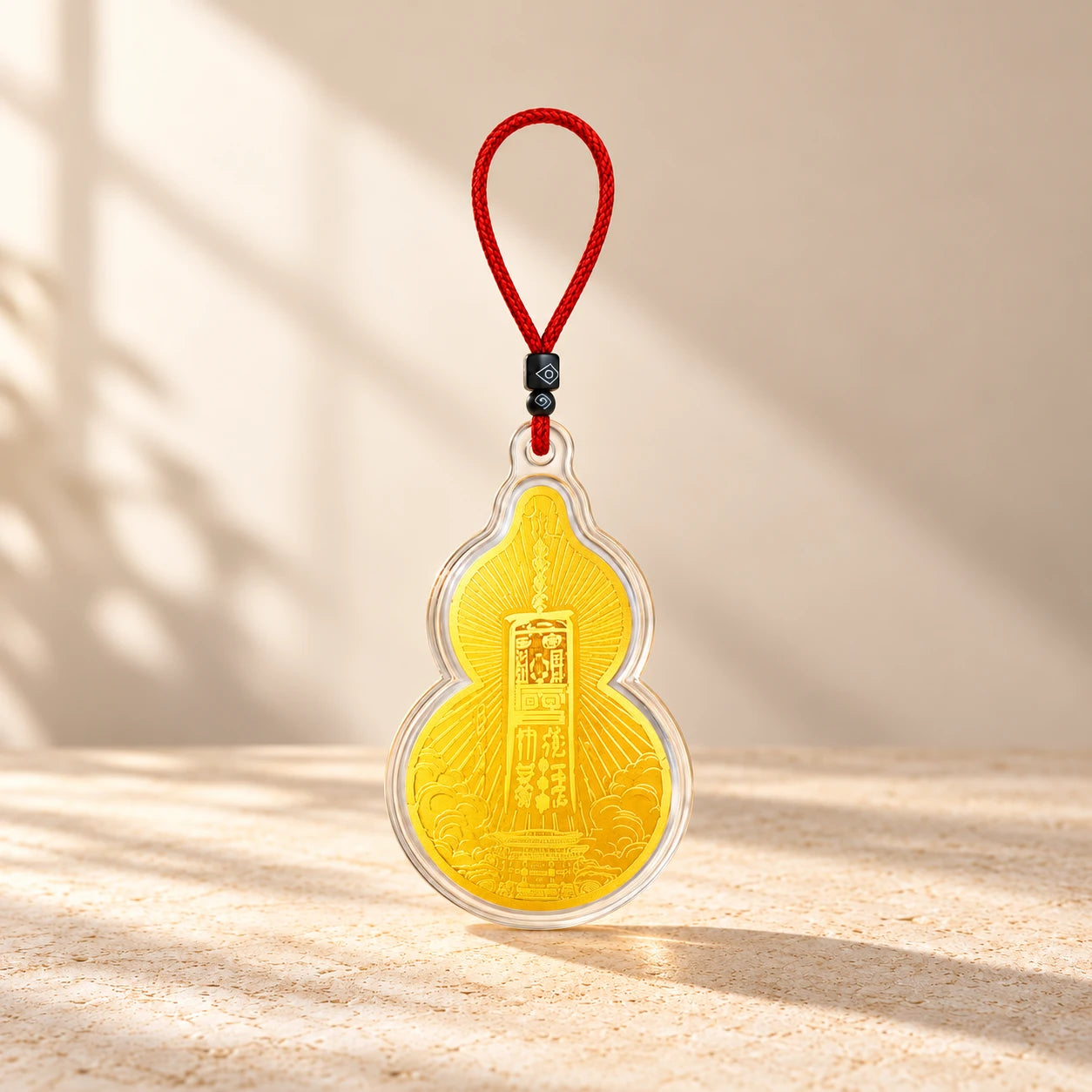 Wudang Wenchang gourd-shaped charm with its full red cord, clear edge and original talisman imagery